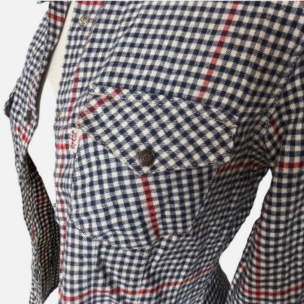 Vintage Levis Woman’s Snap Flannel - Western